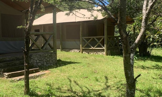 Central Province Cabina | Eco mara forest camp