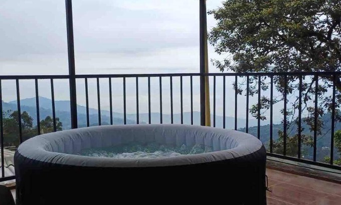 Yumbo Apartamento | Ecocasa Impresionante panorámica jacuzzi Smart TV