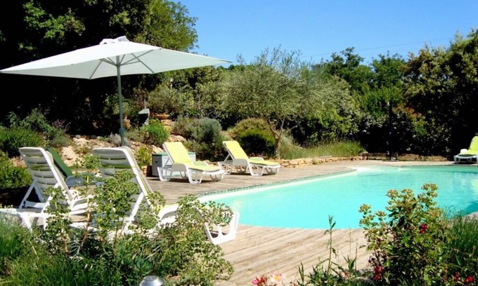 Salernes Casa | casa ecológica 6 personas con terrazas y gran piscina