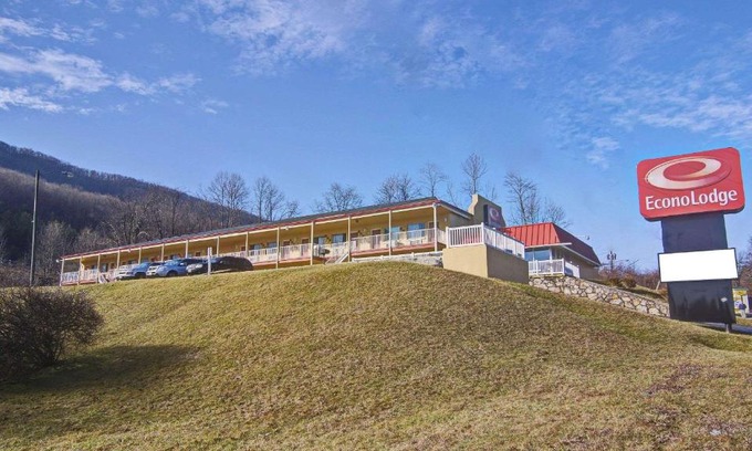 Bluefield Cabina | Econo Lodge Near Bluefield College