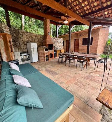 Juquehy Chalet De Esquí | Ecovillage Juquehy, Chalé com 2 suítes e Mirante ao Mar