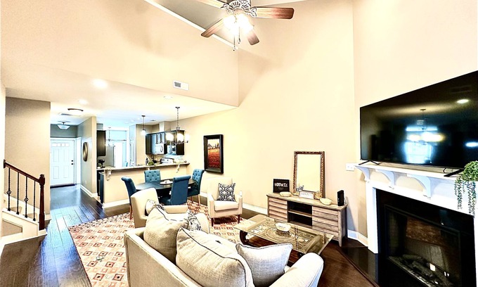 Greenville Casa | ECU Pirate Country Getaway! First-floor Master, extra room, and separate office!
