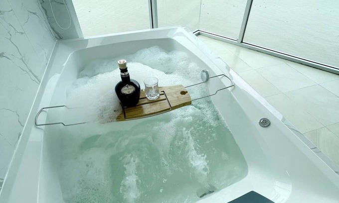 Las Penas Apartamento | Ecuabook PentHouse con Jacuzzi vista Río junto Wyndham XI-I