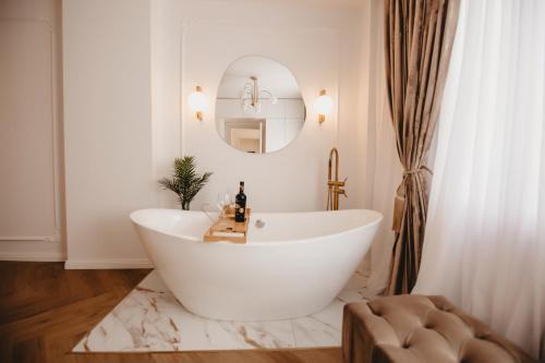 Old Town Apartamento | Eden Central Boutique Suites