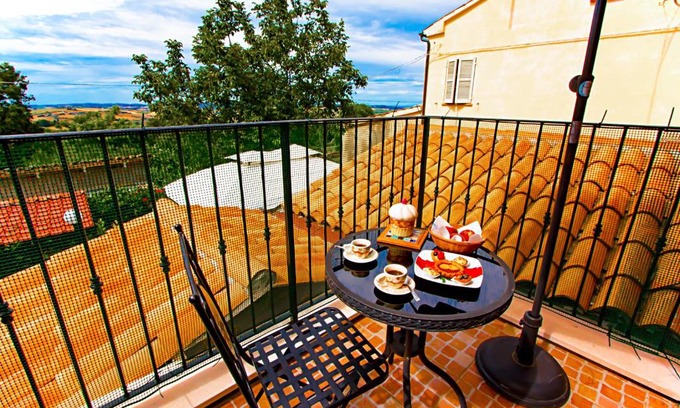 Cartoceto Cama Y Desayuno | Eden Lilli B&B