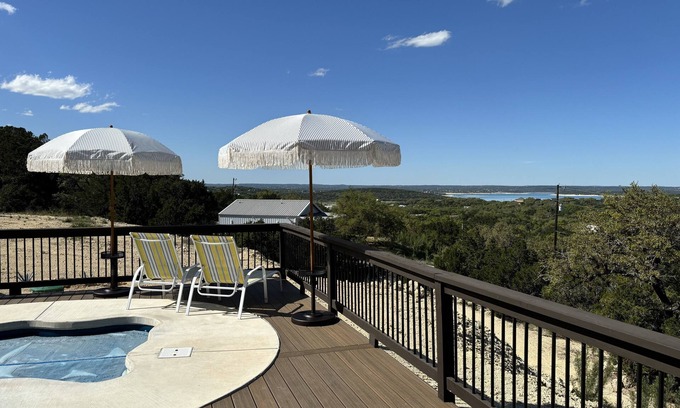 Canyon Lake Casa | Eden Vista - Lake views with private heated pool!