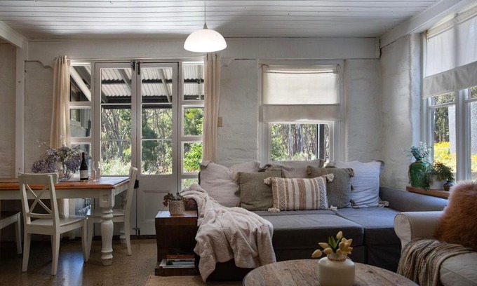 Wheatsheaf Casa | Edessa Lodge - 2 bedroom tranquil bush retreat
