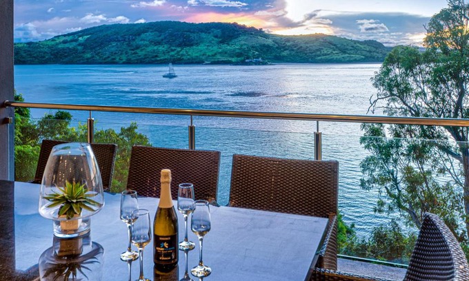 Hamilton Island Apartamento | Edge 2 - Oceanfront Luxurious and Spacious 4 Bedroom Split Level Apartment with buggy and valet service
