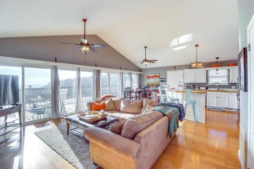 Edgemont Casa | Edgemont Home with Deck and BBQ Grill 2 Mi to Lake!