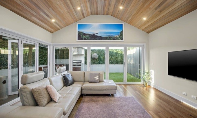 Clifton Springs Casa | Edgewater Luxury living By the sea