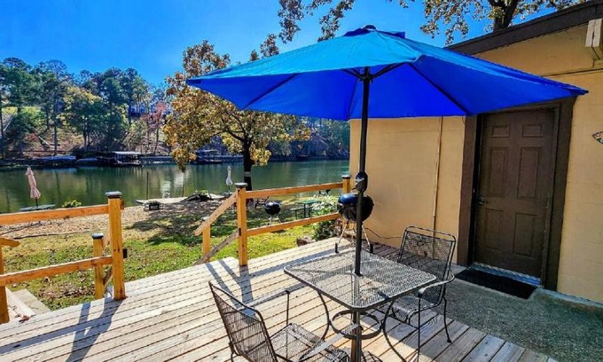 Mid America Casa | Edgewater Resort on Lake Hamilton