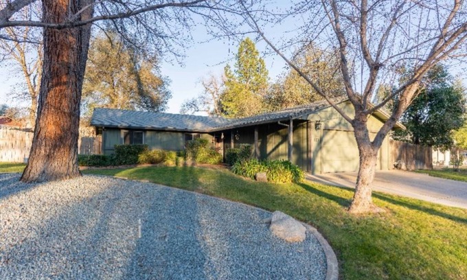 Lema Ranch Casa | Edgewood Escape located in the heart of Redding, California