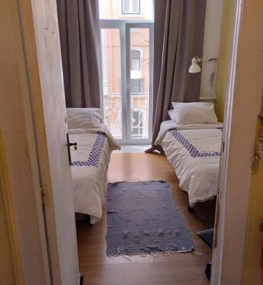 Lisbon Old Town Casa | Edith Cavell10 Lisbon Guest House