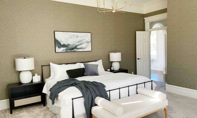 San Luis Obispo Casa | Edna Estate Modern Victorian, Sleeps 17, Hot Tub, by SLO Cal Stays