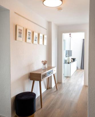 Mitte Apartamento | EICH-Penthouse, zentral am Stadtwald mit Ausblick über die Stadt, 24h self check-in, Netflix, DisneyPlus