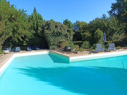 Sainte-Sabine-Born Casa | Elégance Périgourdine and SPA