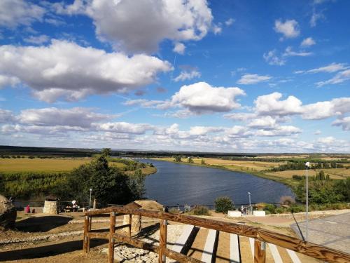 Castronuno Apartamento | El Balcón del Duero 1—2