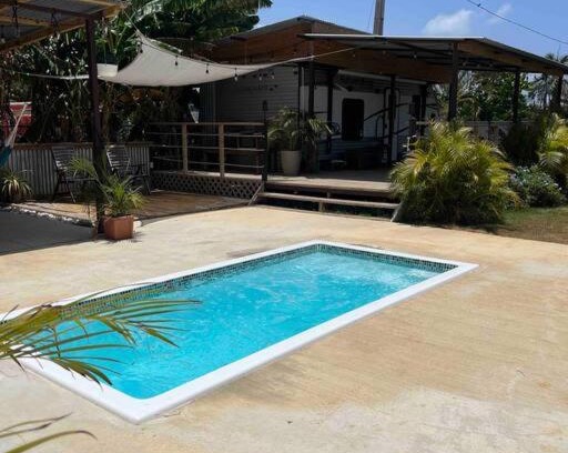 Maleza Alta Otro | El Camper RV with pool.