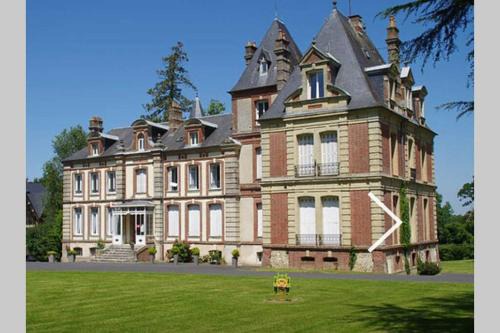 Gonneville-sur-Honfleur Apartamento | El Castillo, aux portes de Honfleur