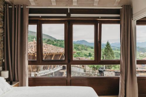 Pilona Casa | EL CORRAL DEL CARTERU - Casa Rosales