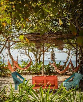 Rosario Islands Casa | El Hamaquero Hostal EcoNativo