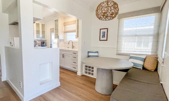 North Redondo Casa | El Nido Beachlife Cottage in South Bay Los Angeles