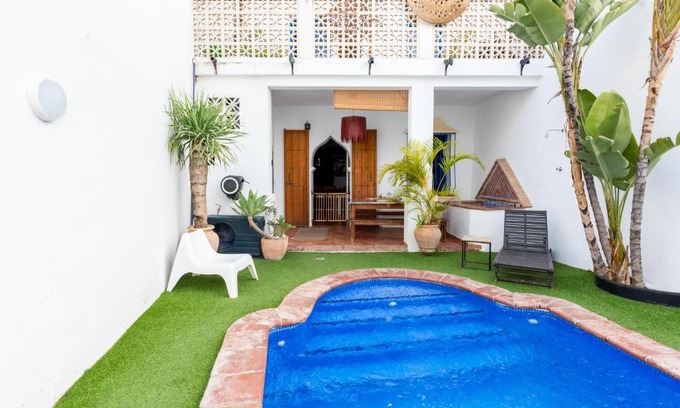 Rio Velez Casa | El Patio Andaluz