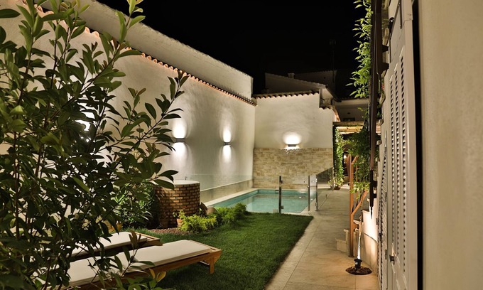 Consuegra Casa | El Patio de los Jazmines "Boutique-House"