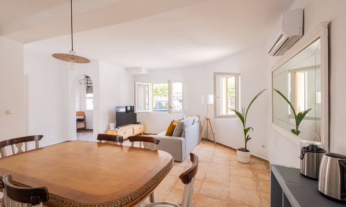 El Perello Casa | El Perello House by Florit Flats