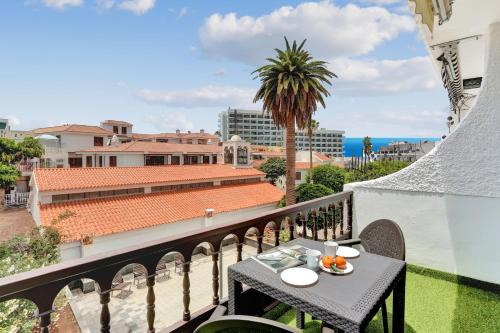 Los Gigantes Apartamento | EL PUEBLO HERMOSO, Los Gigantes, Sea View, Terrace
