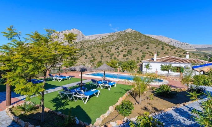 Alora Villa | El Puerto Álora by Ruralidays