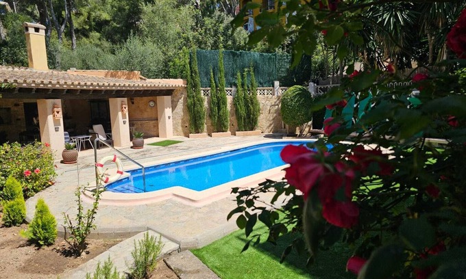 Peguera Villa | El Ranchito,villa en Paguera,Mallorca.Zona tranquila,con piscina y barbacoa.