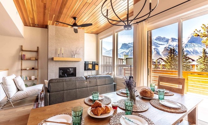 Teepee Town Casa | El Refugio - Private Townhouse with Amazing Views