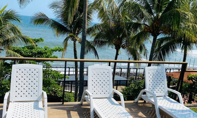 La Libertad Casa | El Tunco Beachfront Sirfcity Spot