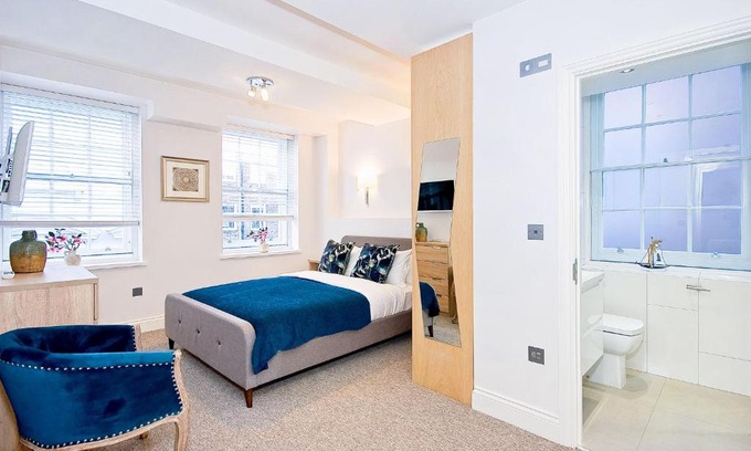 Temple Casa | Eldon Chambers Pod 5 by City Living London