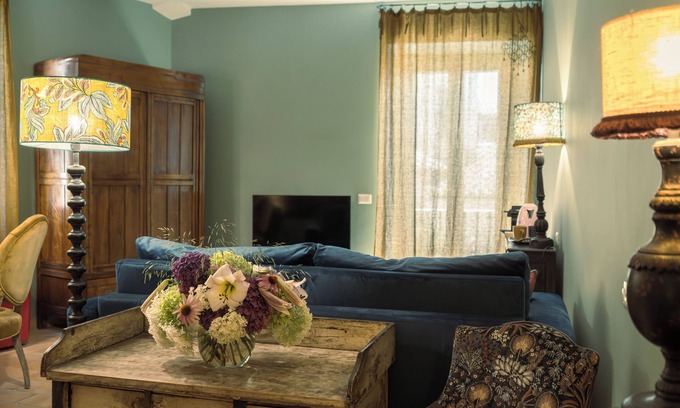 Lake Bracciano Apartamento | Elegance and comfort in the country's most central historic building