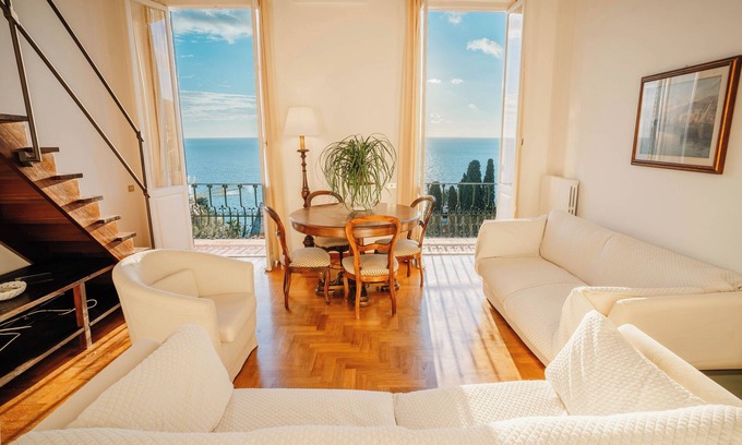 Pieve Ligure Apartamento | {Elegance by the sea}-with wifi and garden 200 meters from the cliff