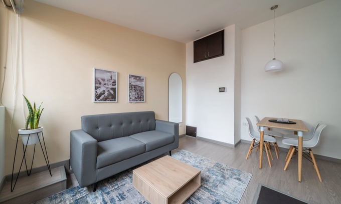 Financial District Apartamento | Elegance in the Heart of Chapinero