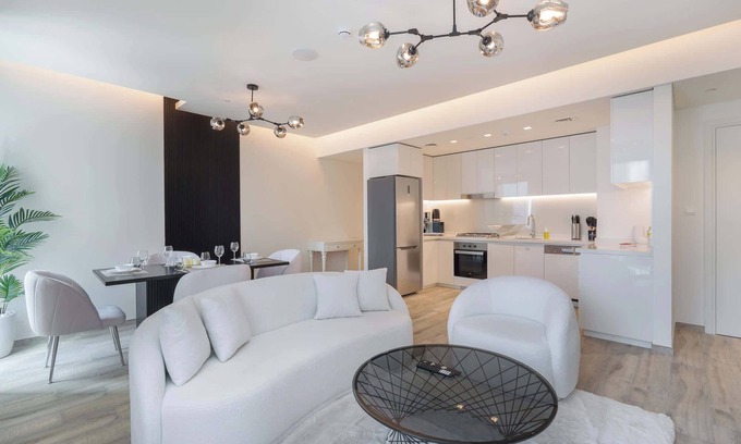 Downtown Dubai Apartamento | Elegant 1-Bedroom Apartment for 2, Near to Burj Khalifa