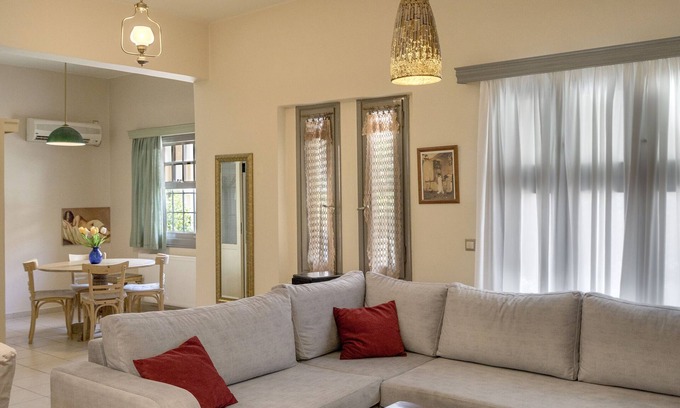 Agia Paraskevi Apartamento | Elegante apartamento 2BR cerca del metro
