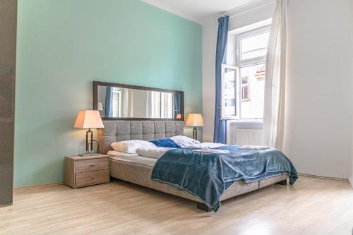 Matzleinsdorf Apartamento | Elegant 2BR Apartment for 6P, Good for Longstays