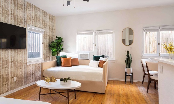 Golden Hill Apartamento | Steps to Gaslamp Luxe Stay for 6 + Parking