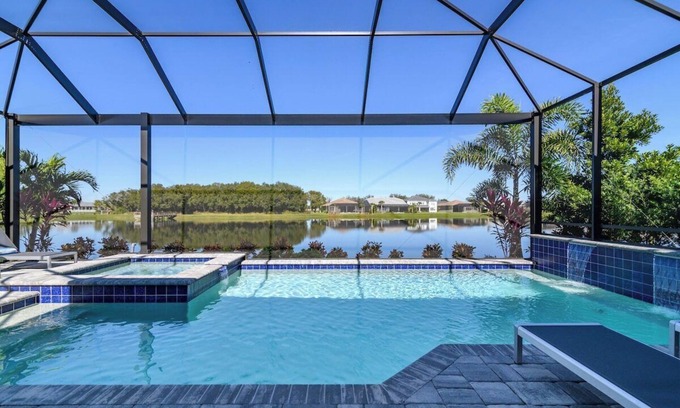 Braden River Casa | Elegant 3BR waterfront pool home | Lakewood Ranch - A Dream Come True