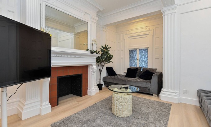 Upper West Side Apartamento | Elegant 4BR Luxury Duplex in chic Upper West Side