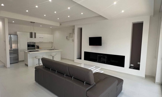 Rossano Apartamento | Elegant and very modern small apartment for couples including in-room pool!