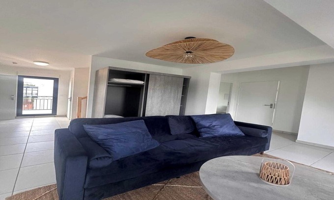 Suresnes Apartamento | Apartamento elegante - 3BDR/8P - Cerca de París y La Défense