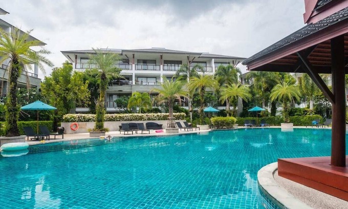 Sa Khu Condominio | Elegant Beachfront 3BR Condo at Pearl of Naithon
