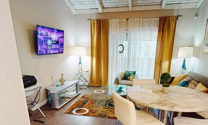 Santa Ana Casa | Elegante/Profesional/descanso/King roku Tv