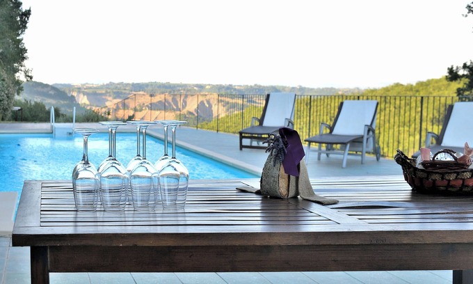 Bagnoregio Villa | Elegante casa de campo con piscina privada y con hermosas vistas para relajarse