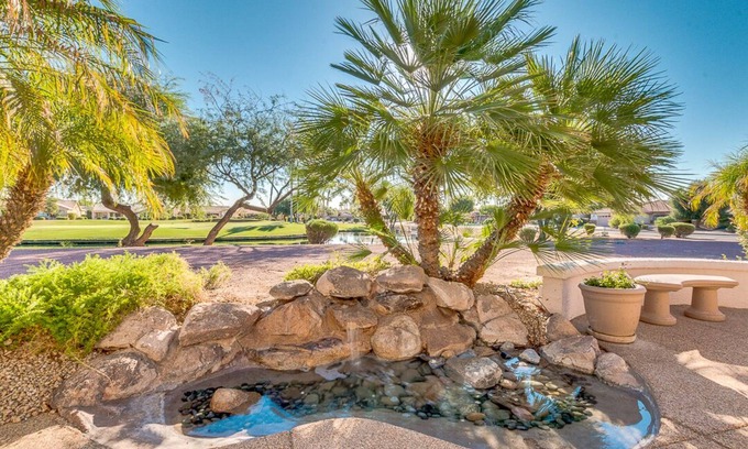 Palm Valley Casa | Elegante vida en el desierto en Pebblecreek Resort, campo de golf / Lake Lot - Carrito de golf